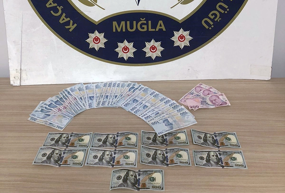 Muğla’da sahte dolar operasyonu