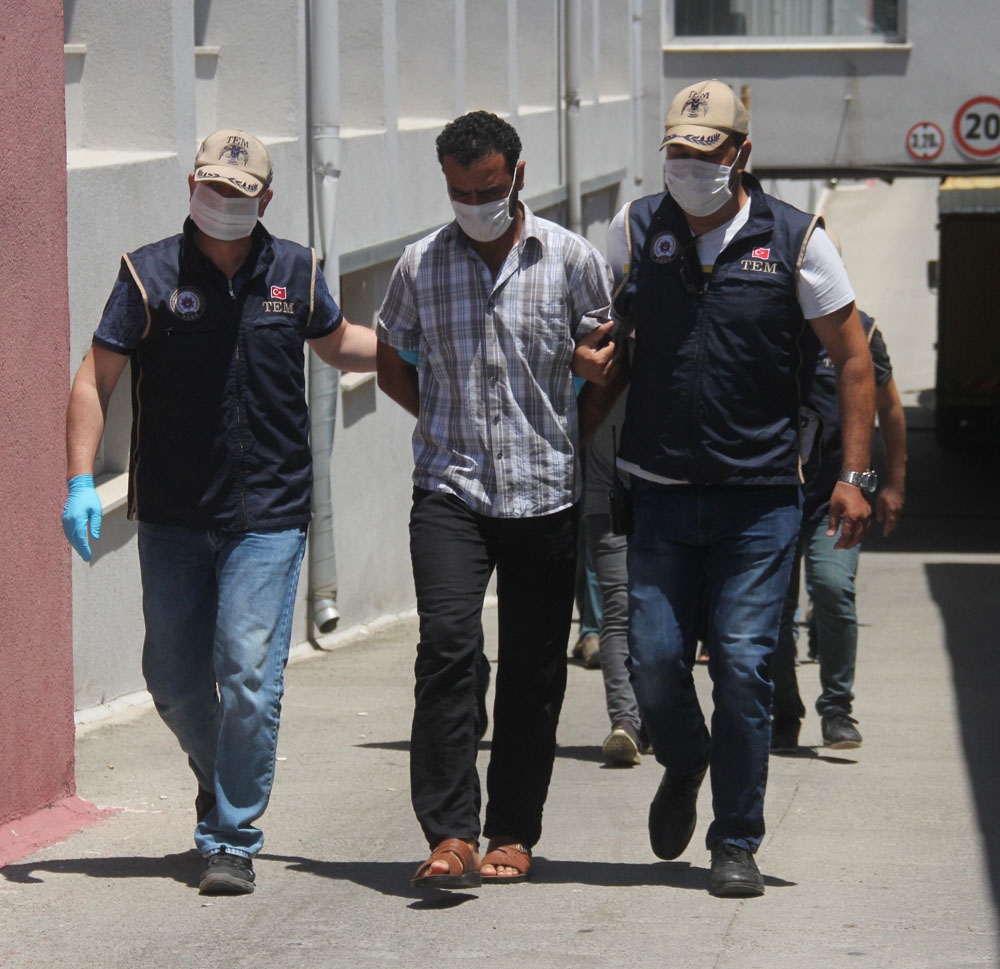 Muhabir kılığında girip DEAŞ’a istihbarat topladı