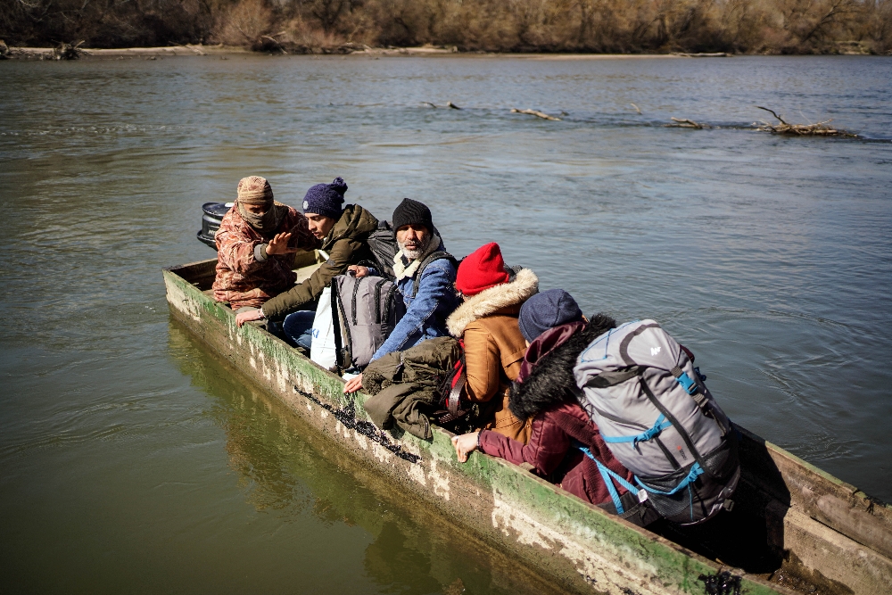 Mültecilerin zorlu yolculuğu devam ediyor