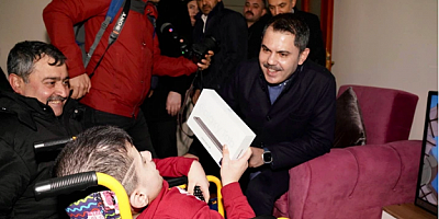 Murat Kurum'dan 11 yaşındaki engelli Furkan Tan'a sürpriz ziyaret