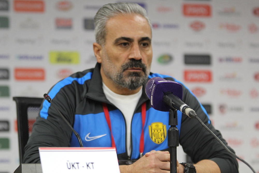 Mustafa Dalcı: 