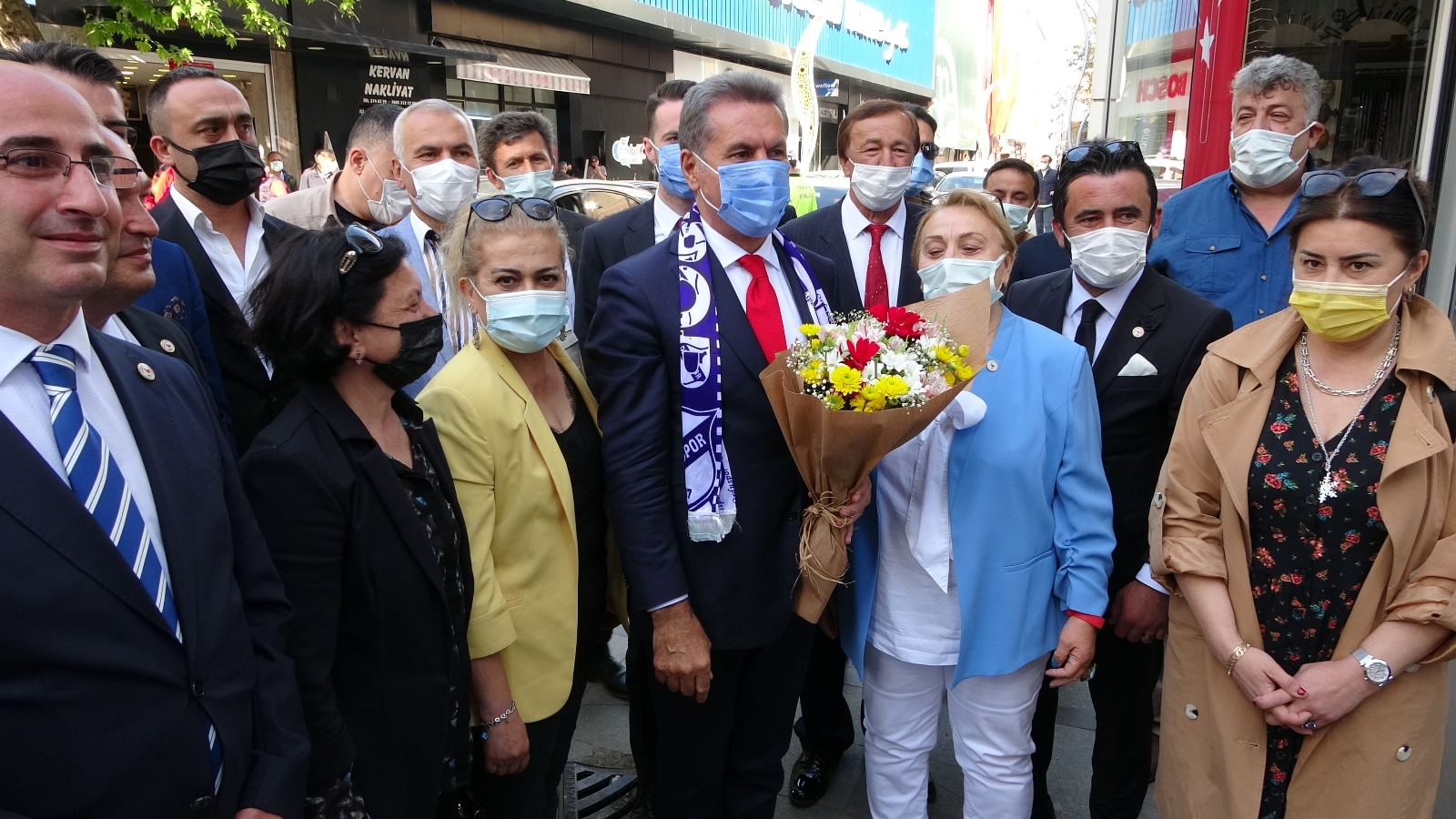 Mustafa Sarıgül: “Fındıkta lisanslı depoculuğu açacağız”