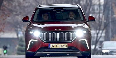 Mustafa Varank Meclis'e Togg ile geldi