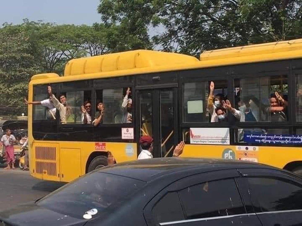 Myanmar’da gözaltına alınan 628 darbe karşıtı gösterici serbest bırakıldı