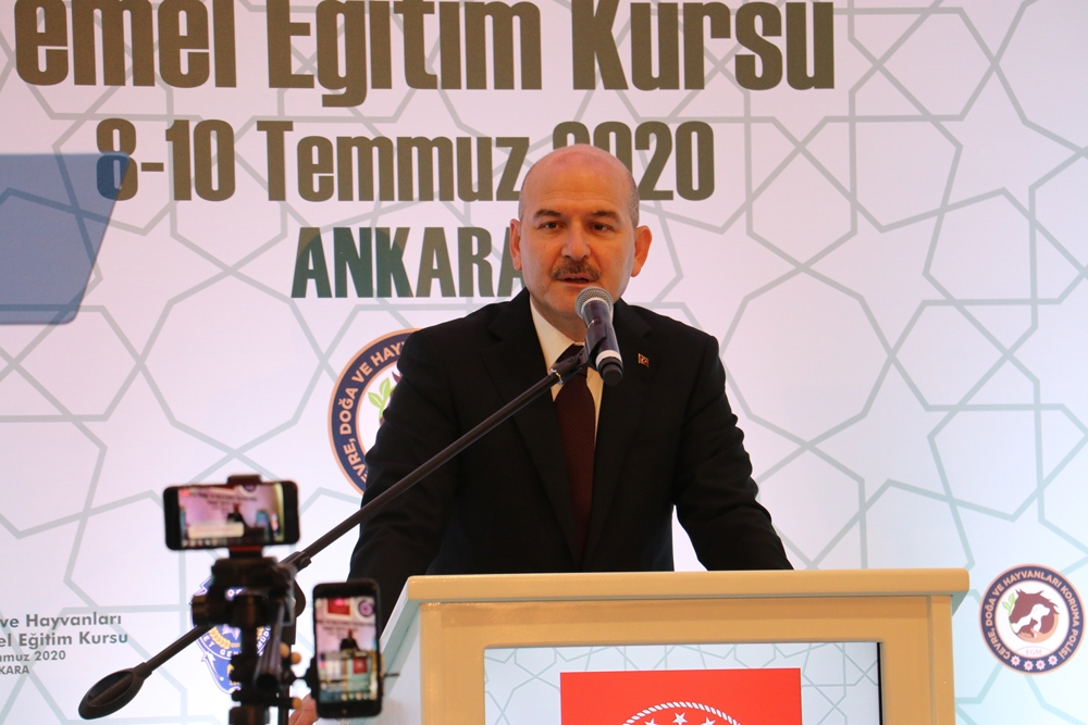 Narkotik köpekleri sayısız operasyonda başarıya koşuyor