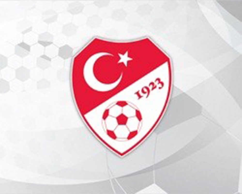 Nazım Sangare ve İrfan Can Kahveci kadrodan çıkarıldı