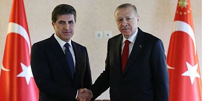 Neçirvan Barzani'den PKK'nın Fesih Kararına Destek