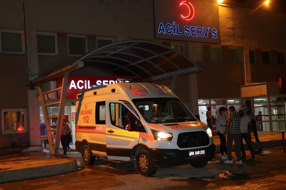 Nevşehir’de işçi servisi ile otomobil çarpıştı: 9 yaralı