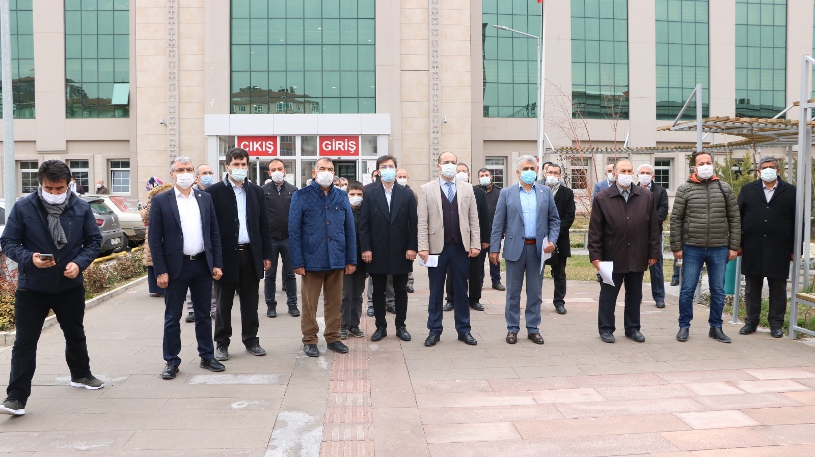 Niğde’den emekli amirallere suç duyurusu