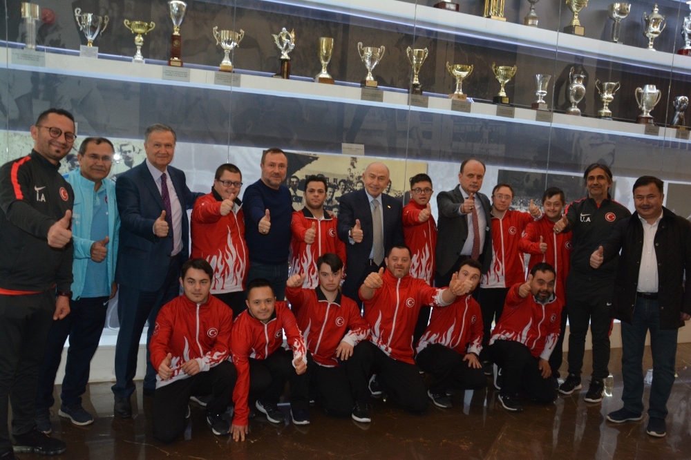 Nihat Özdemir, Down Sendromlular Milli Takımı ile bir araya geldi