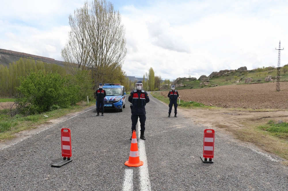 O köyde karantina süresi uzatıldı