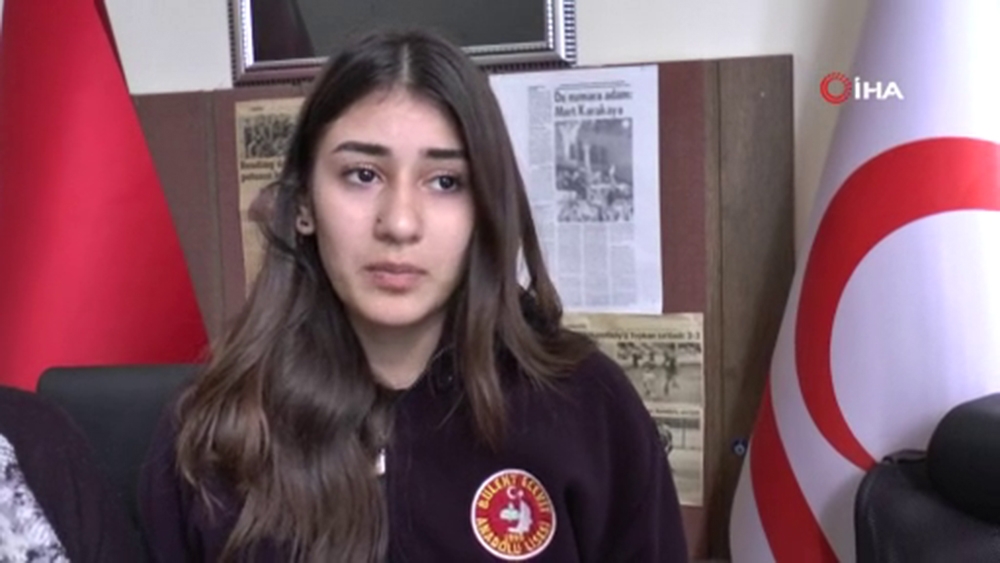 Ödüle Hak Kazanan Kıbrıslı Öğrenciye Sınır Kapısında Rum Engeli