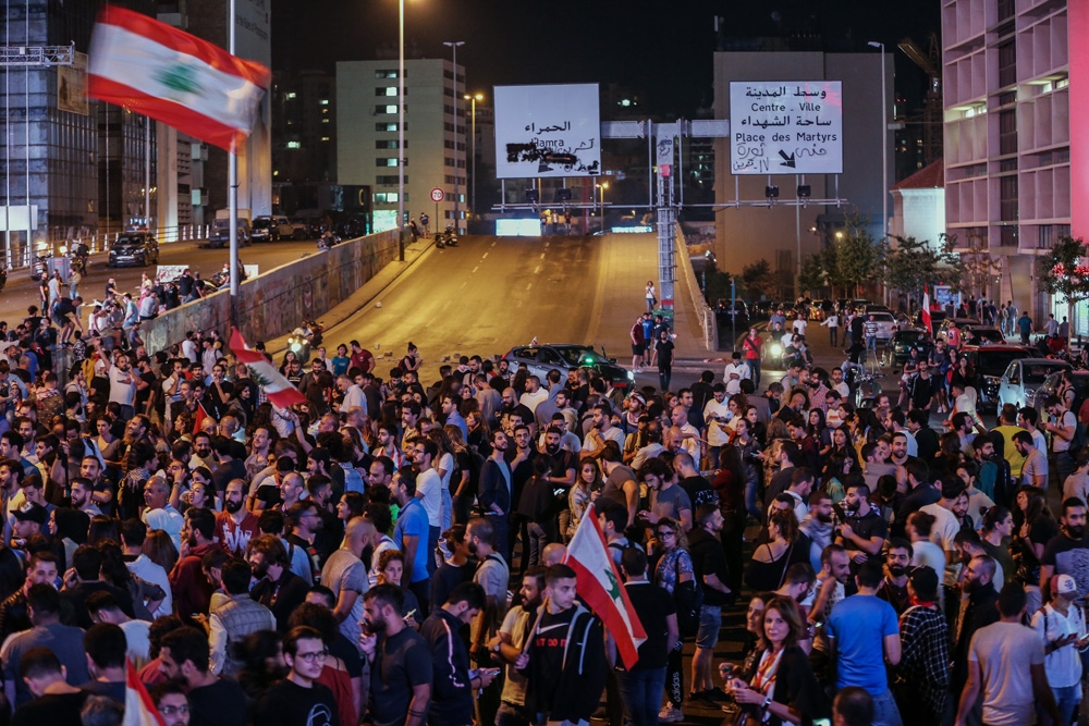 Oğlunun Ve Eşinin Gözleri Önünde Öldürüldü