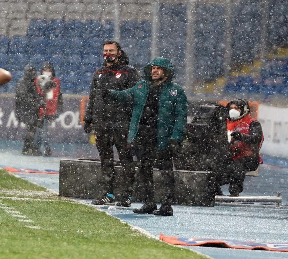 Okan Buruk’tan hakemlere: “Tertemiz golü yediniz. Bravo size!”