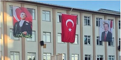 Okullarda Erdoğan posteri tartışmalarına son nokta! 