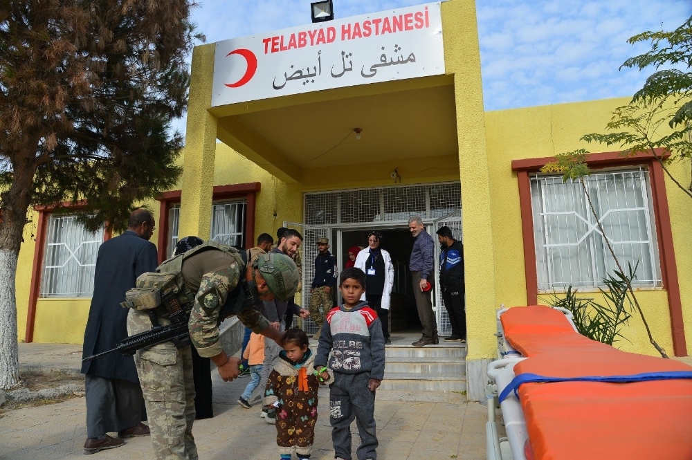 Onarılan Tel Abyad Hastanesi Yaraları Sarmaya Devam Ediyor