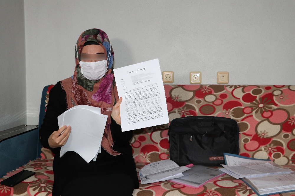 Önce dövdü sonra altınları alıp boşanma davası açtı
