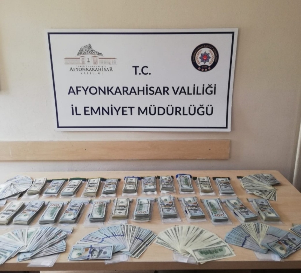 Önce soygun yaptılar sonra dolar kurunun yükselmesini beklediler