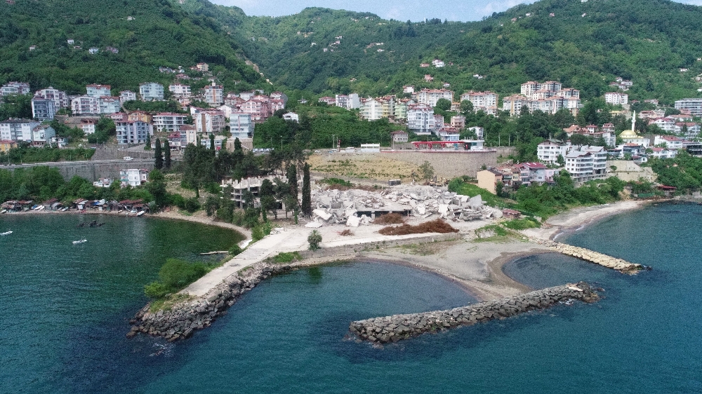 Ordu’daki gökdelenlerden geriye moloz yığını kaldı