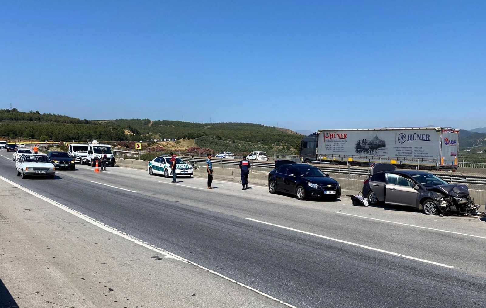 Osmaniye’de TAG otoyolunda 2 ayrı zincirleme kaza: 7 yaralı