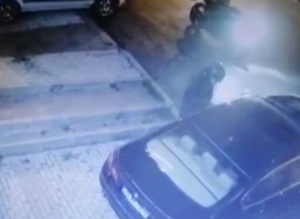 Oto farelerine suçüstü baskın