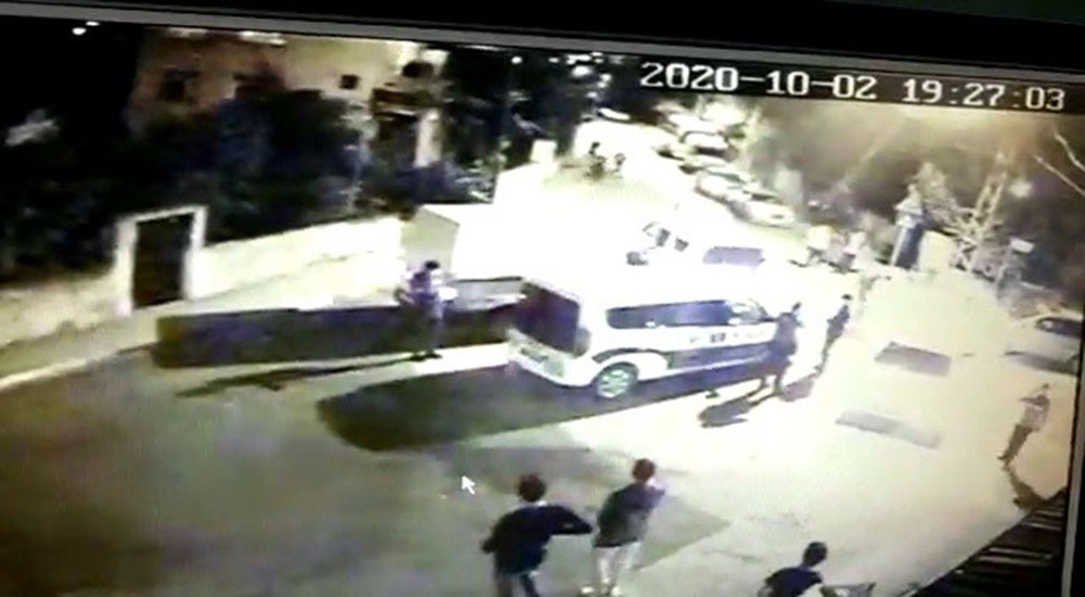 Oto hırsızının polise kıskıvrak yakalandığı o anlar kamerada