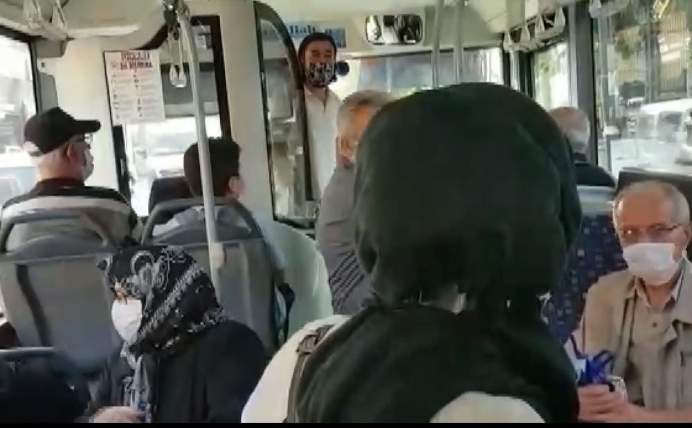 Otobüste mesafe tartışmasına bir yenisi daha eklendi