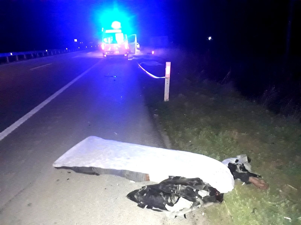 Otomobil ve motosiklet çarpıştı: 3 ölü