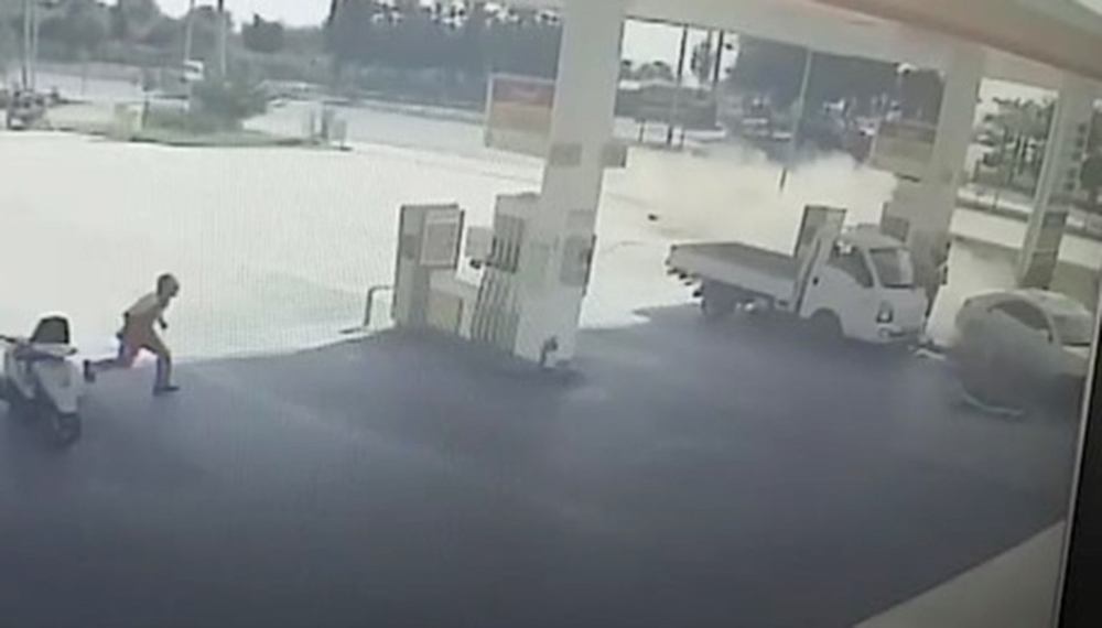 Otomobilin çarptığı 9 yaşındaki Kazakistanlı çocuk öldü