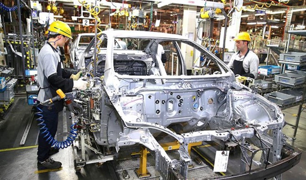 Otomotiv üretimi Şubat ayında geriledi