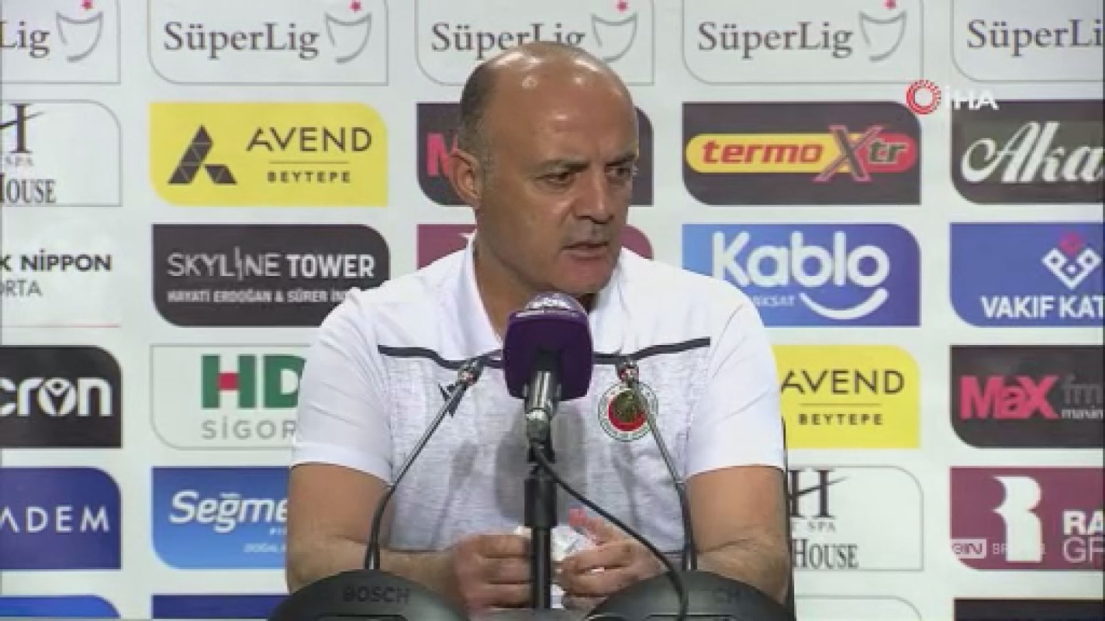 Özcan Bizati: “İlk yarı ve ikinci yarı farklı oyunlar oynandı”