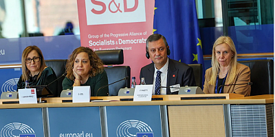 Özgür Özel, Brüksel'de Türkiye'yi şikayet etti: İtirazla başkaldırıyoruz