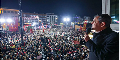 Özgür Özel'den ihraç edilen teğmenlere destek: Rütbelerini takmayan..