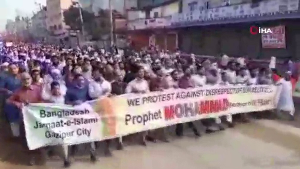 Pakistan’da Fransa protestosu
