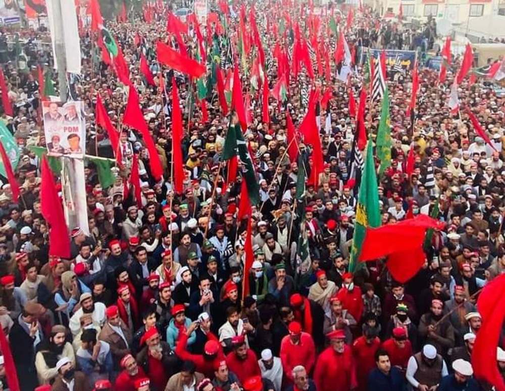 Pakistan’da muhalefetin hükümet karşıtı protestoları devam ediyor
