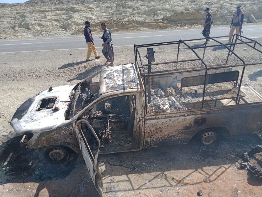 Pakistan’da terör saldırısı: 14 asker öldü