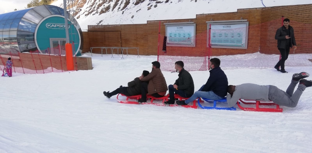 Palandöken’de kayak ve kızak keyfi