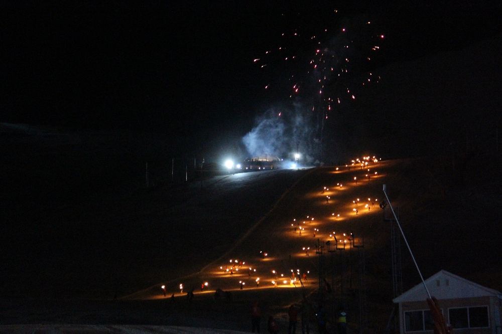 Palandökende Meşaleli Sezon Açılışı