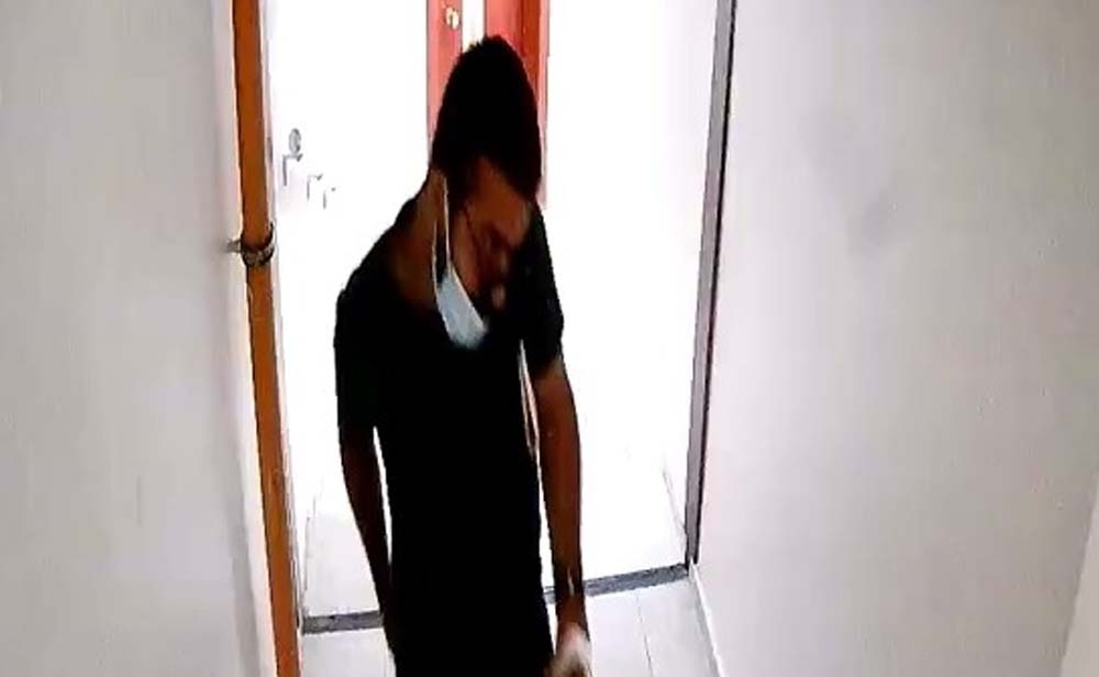 Pandemi korkusuyla kapıya bırakan ayakkabılara hırsız dadandı