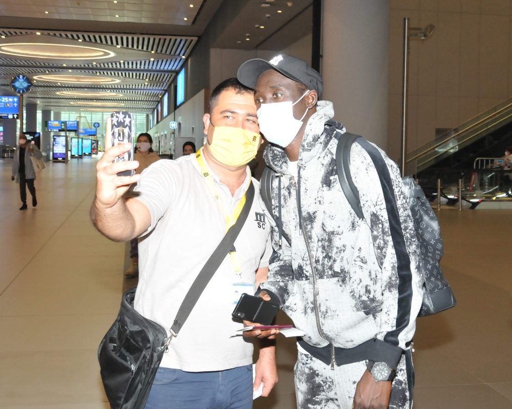 Papiss Cisse, İstanbul’a geldi