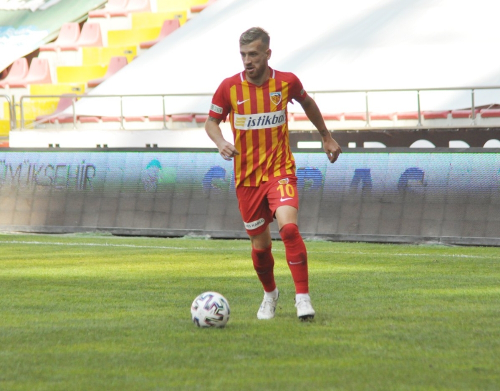 Pedro Henrique golle başladı