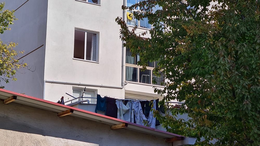 Pencereden düşen yaşlı kadın hayatını kaybetti