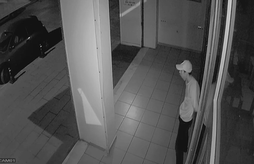 Pendik’te ilginç hırsızlık kameralara yansıdı