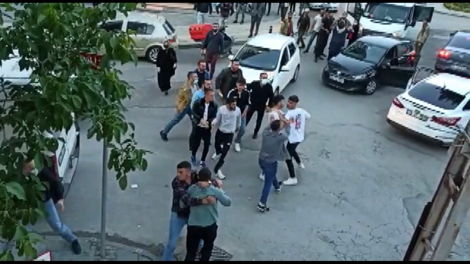 Pendik’te yol verme kavgasında 