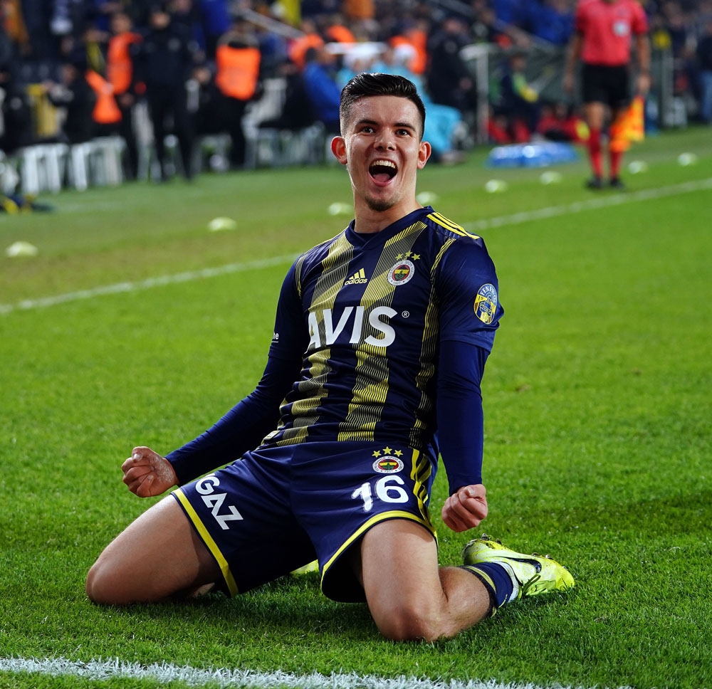 Phillip Cocu: “Ferdiyi Kiralamayı Düşünüyoruz”