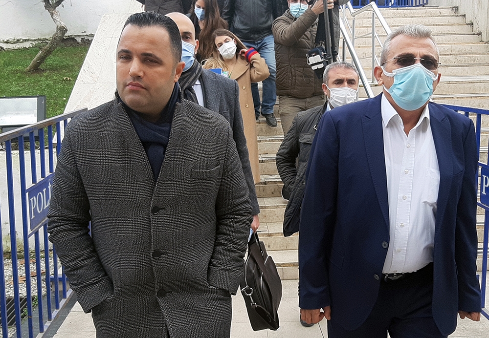 Pınar Gültekin cinayeti duruşmasında mahkeme salonu karıştı
