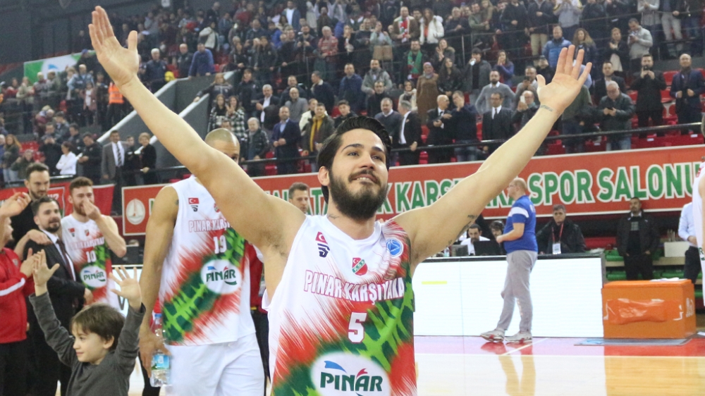 Pınar Karşıyaka, Arca Tülüoğlu’nun sözleşmesini uzattı