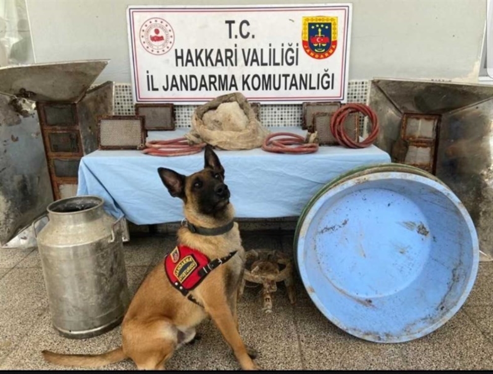 PKK terör örgütüne finansman sağlamak amacıyla kullanılan sığınakta uyuşturucu ele geçirildi