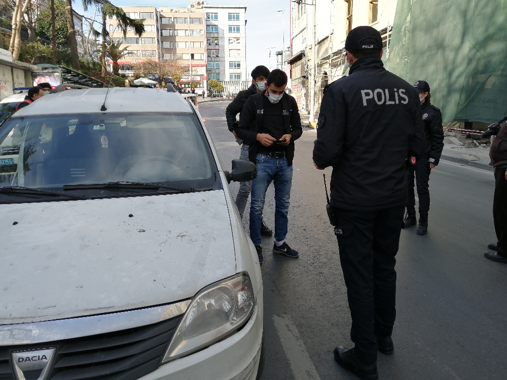 Polisten helikopter ve özel harekat destekli Yeditepe Huzur uygulaması
