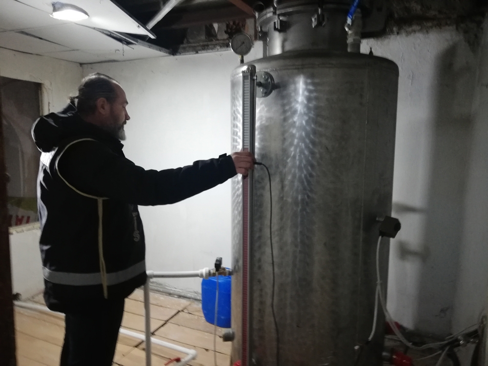 Polisten Metil Alkol baskını, yaklaşık 7 ton yakalandı